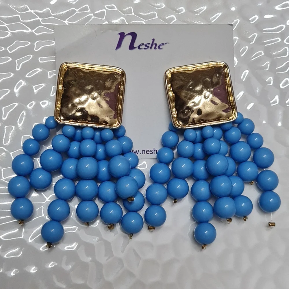 Beaded earrings. - Picture 1 of 5